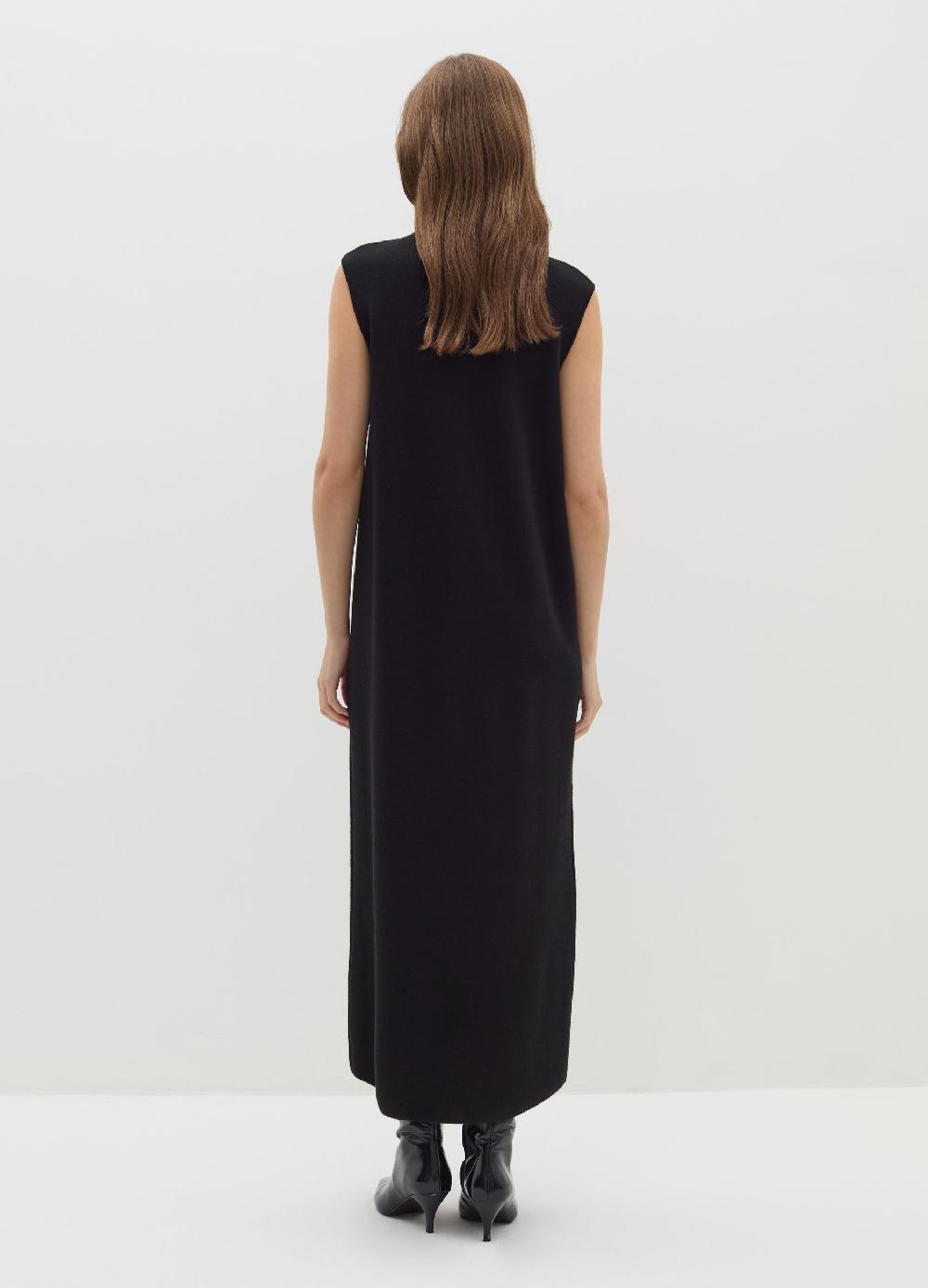 Stefanel Vestito lungo a tubo con bottone Black Friday Prezzi