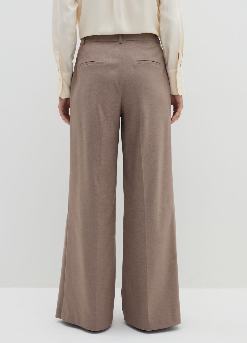 Stefanel Pantalone loose fit con pinces Vendite stagionali