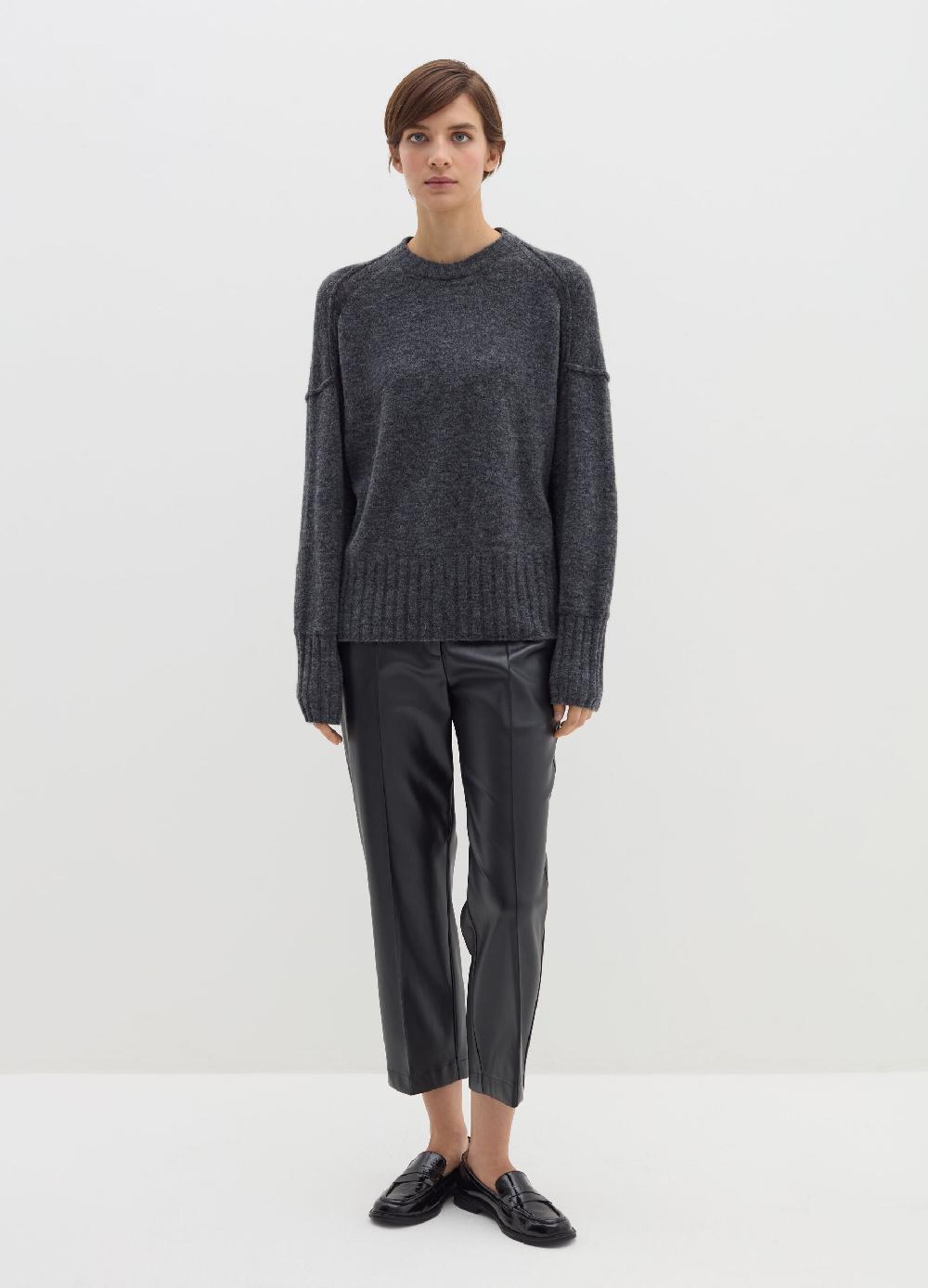 Stefanel Pantalone cropped a sigaretta effetto lucido Offerta migliore