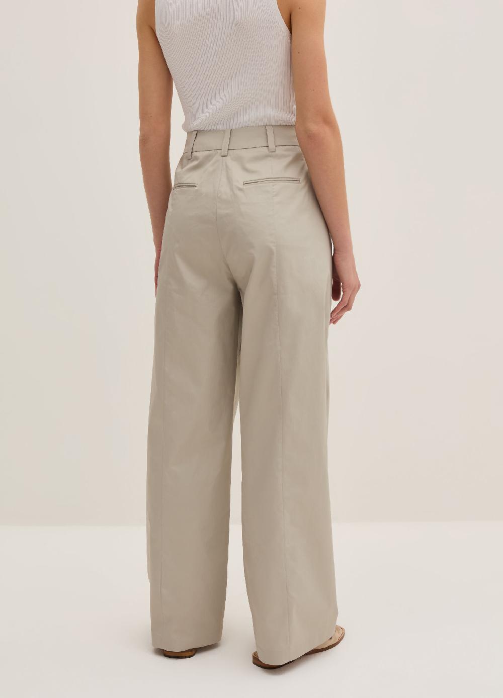 Stefanel Pantalone straight fit in satin Comprane uno, ottenene uno gratis