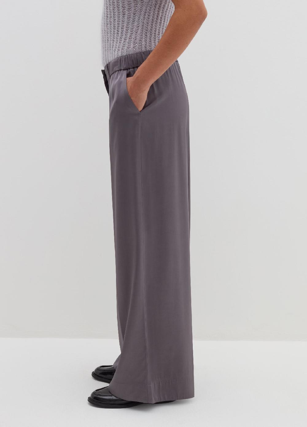 Stefanel Pantalone fluido pigiama in viscosa satin Ritorno libero