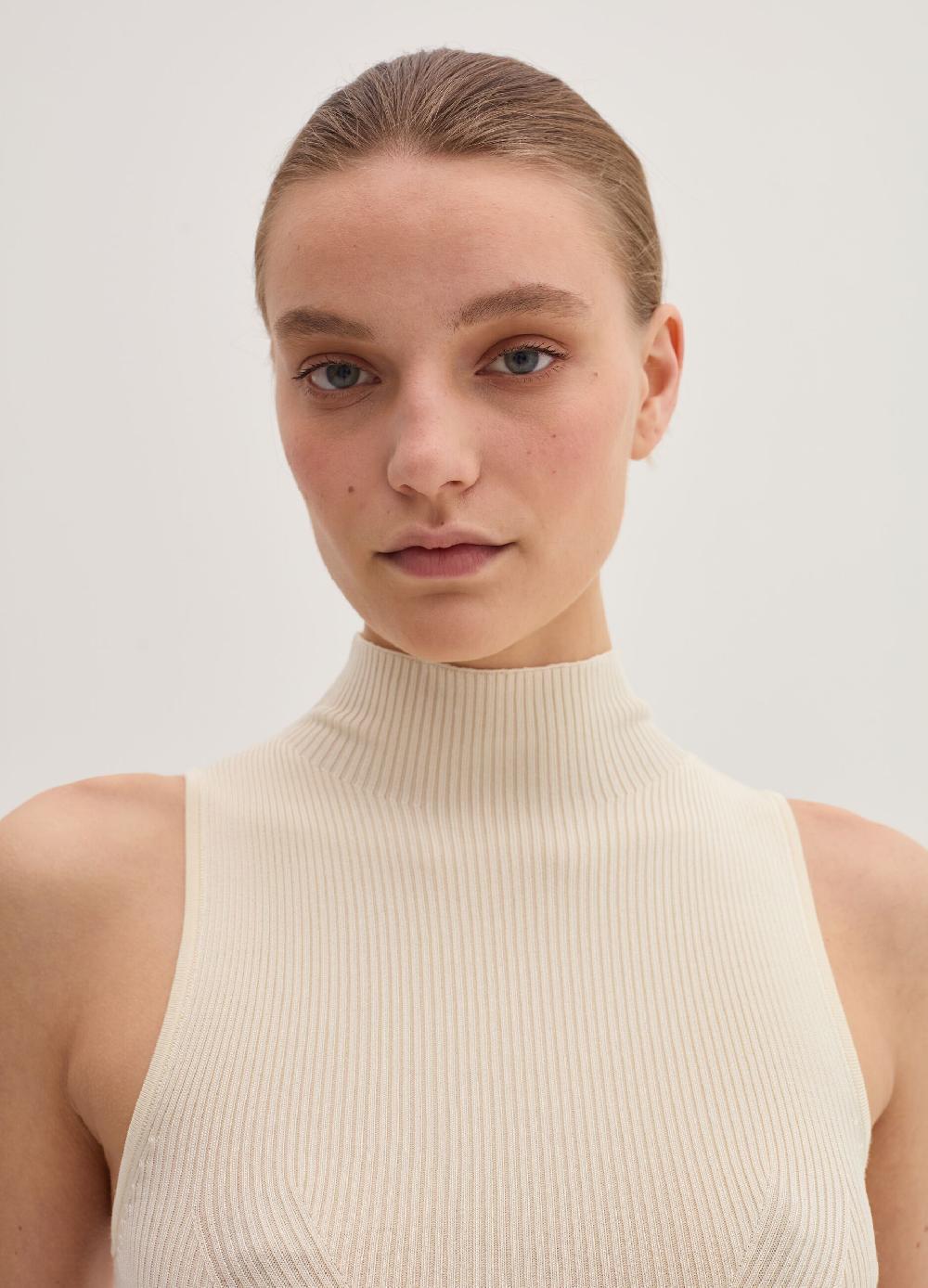 Stefanel Tank top a coste piatte mock neck Italia