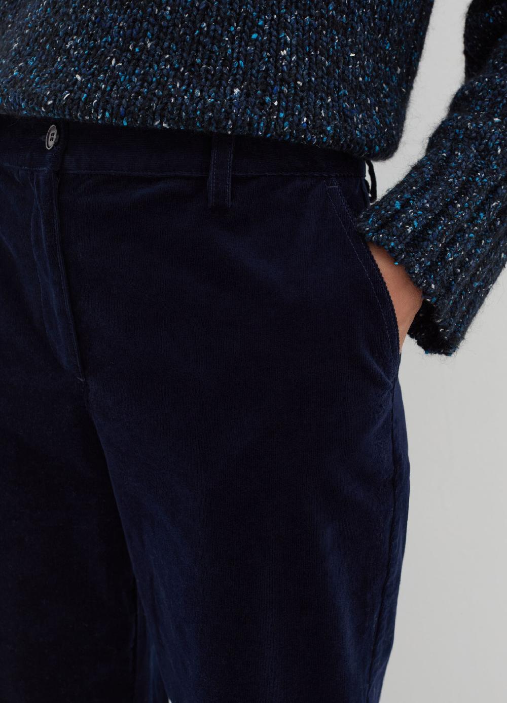 Stefanel Pantalone flare fit in corduroy Prezzo Ridotto