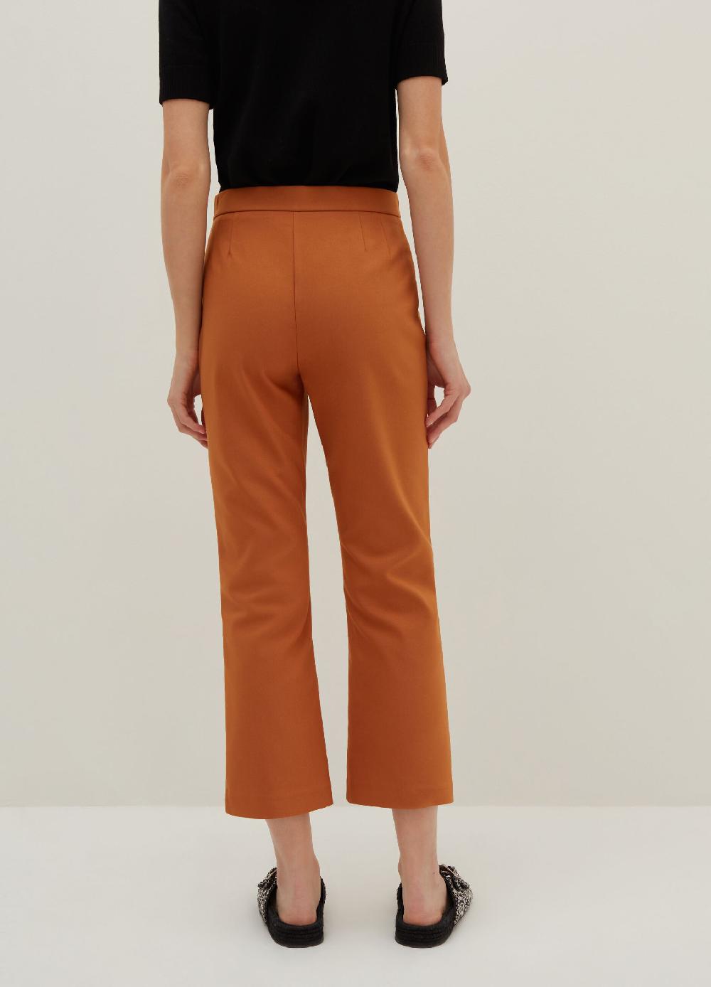 Stefanel Pantalone crop flare Convenienza