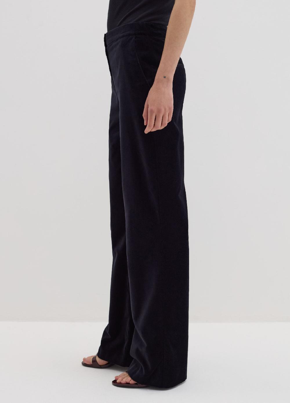 Stefanel Pantalone flare fit in velluto In Saldo