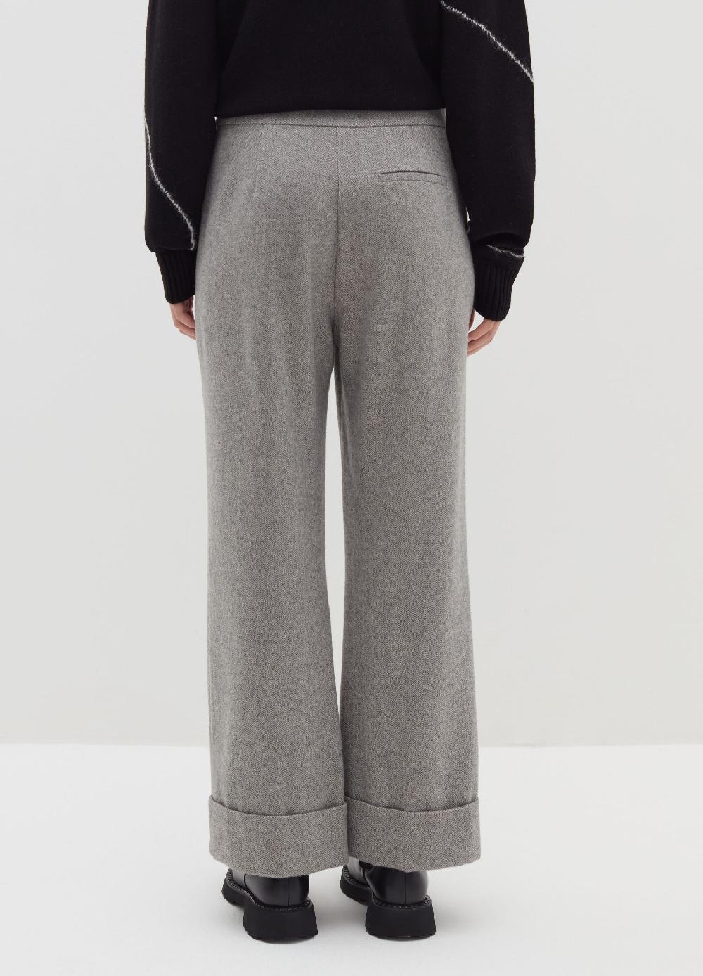 Stefanel Pantalone a gamba larga con risvolti Sconto di tempo limitato