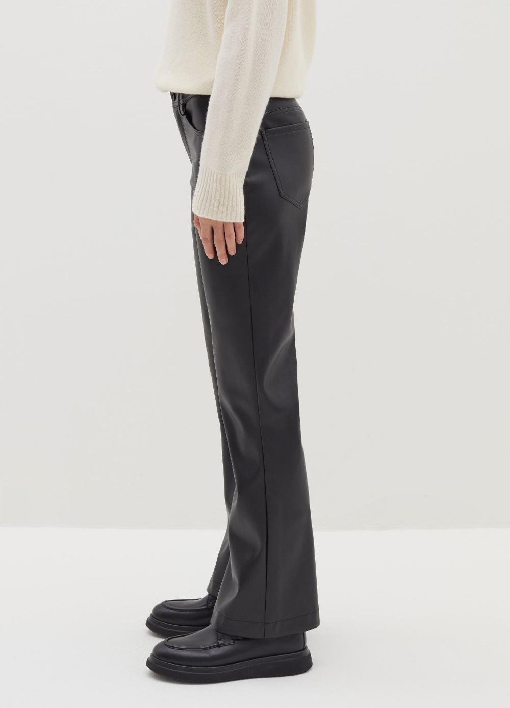Stefanel Pantalone straight fit effetto lucido Offerta speciale