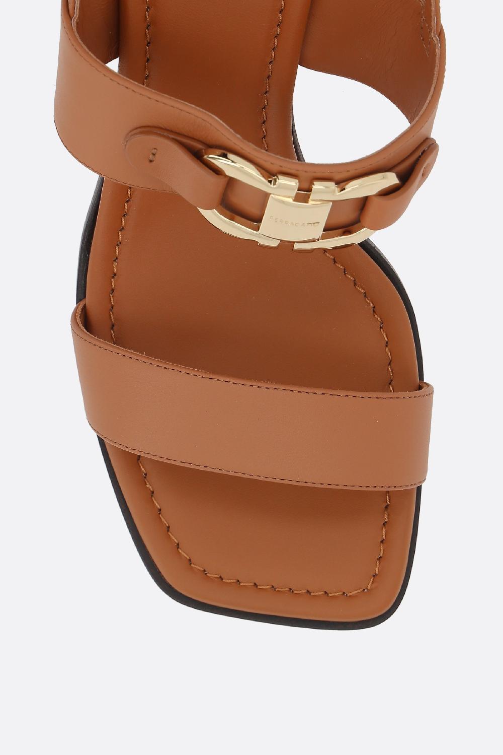 FERRAGAMO sandalo Lou in pelle liscia Offerte