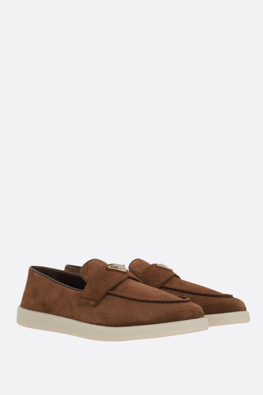 PRADA mocassino in suede Offerta